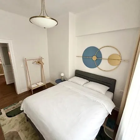 Sarajka Elegant In The Heart Of